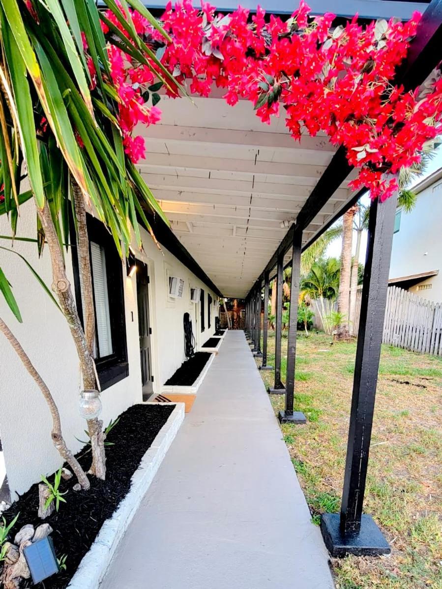 Beach Bungalow By The Sea 4 Cocoa Beach Kültér fotó
